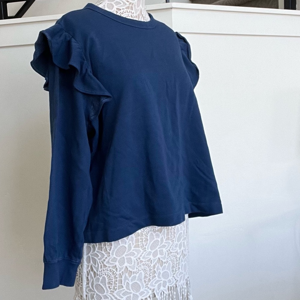 Old Navy ruffles sweatshirt
